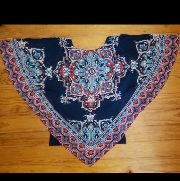 Ruby Rd. Women's Top - Navy and Red Pattern - Picture 5 of 9